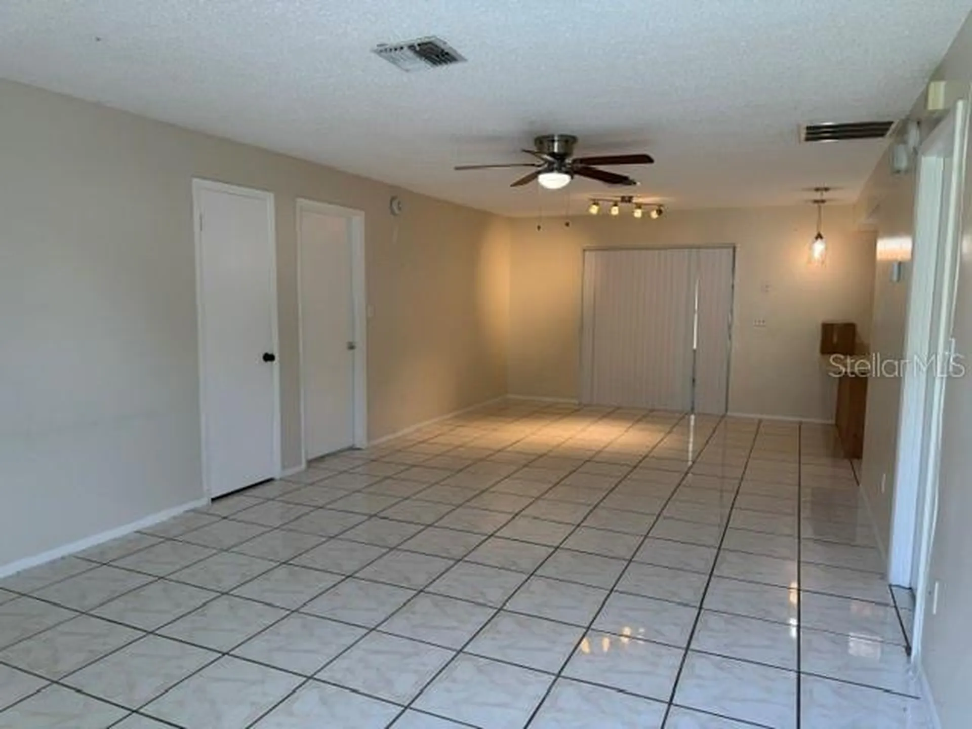 263 La Paz Drive Kissimmee FL 34743