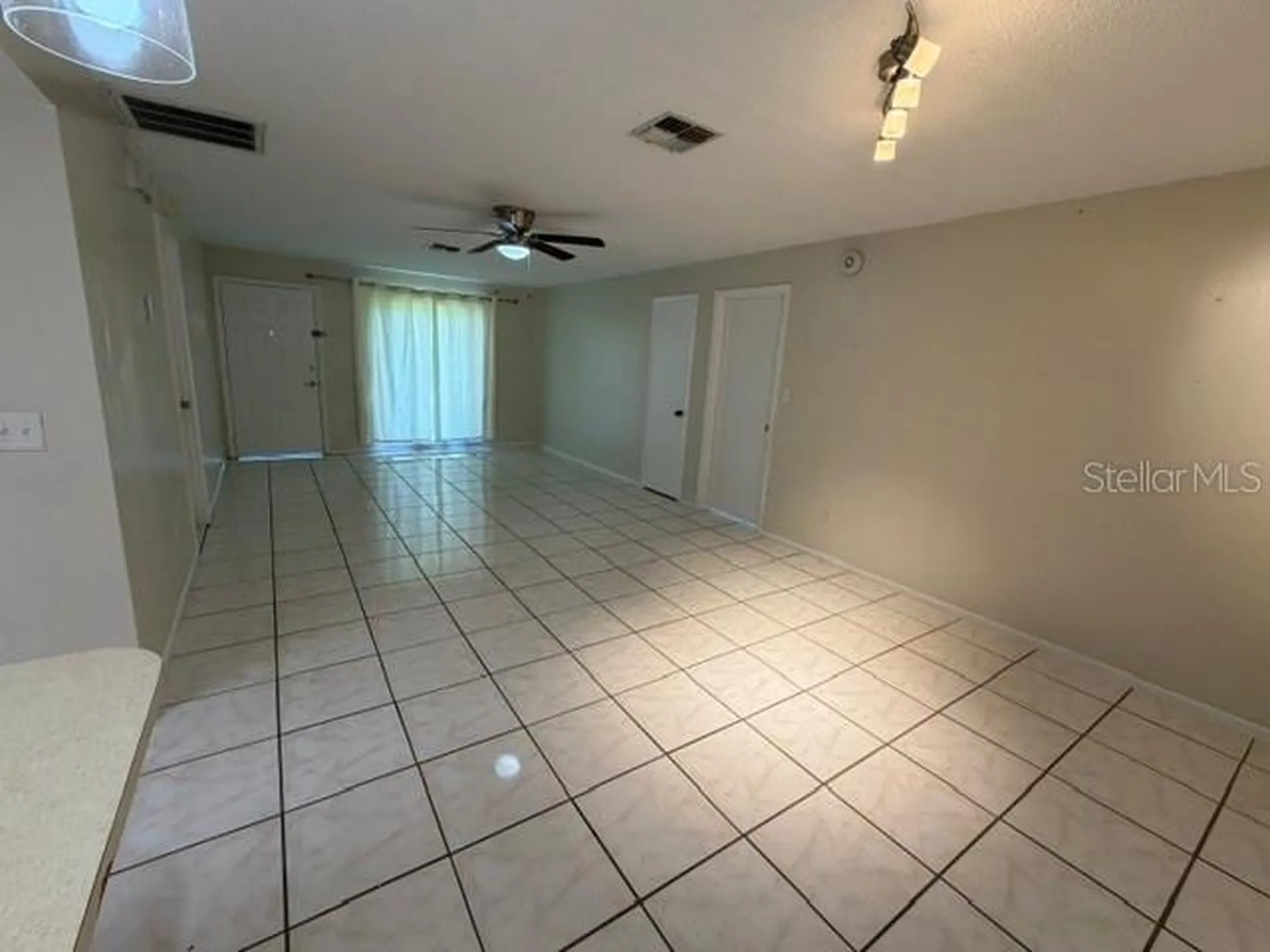 263 La Paz Drive Kissimmee FL 34743
