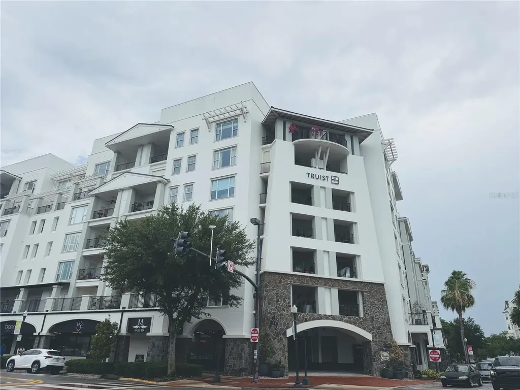 2305 Edgewater Drive Orlando FL 32804