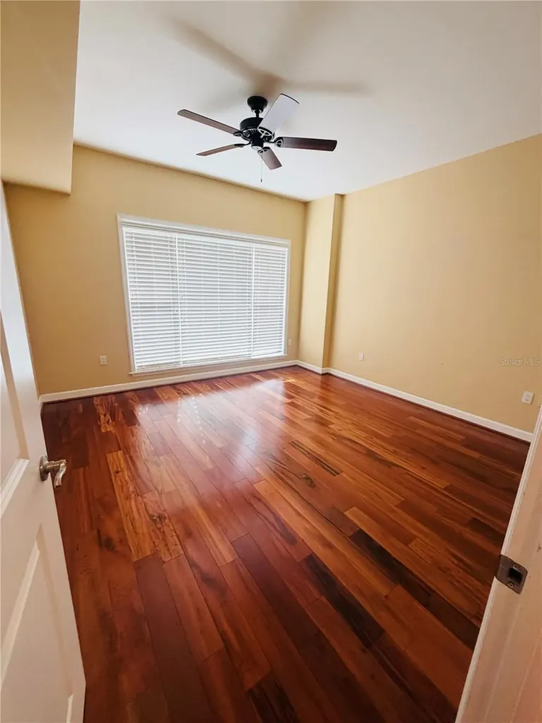 2305 Edgewater Drive Orlando FL 32804