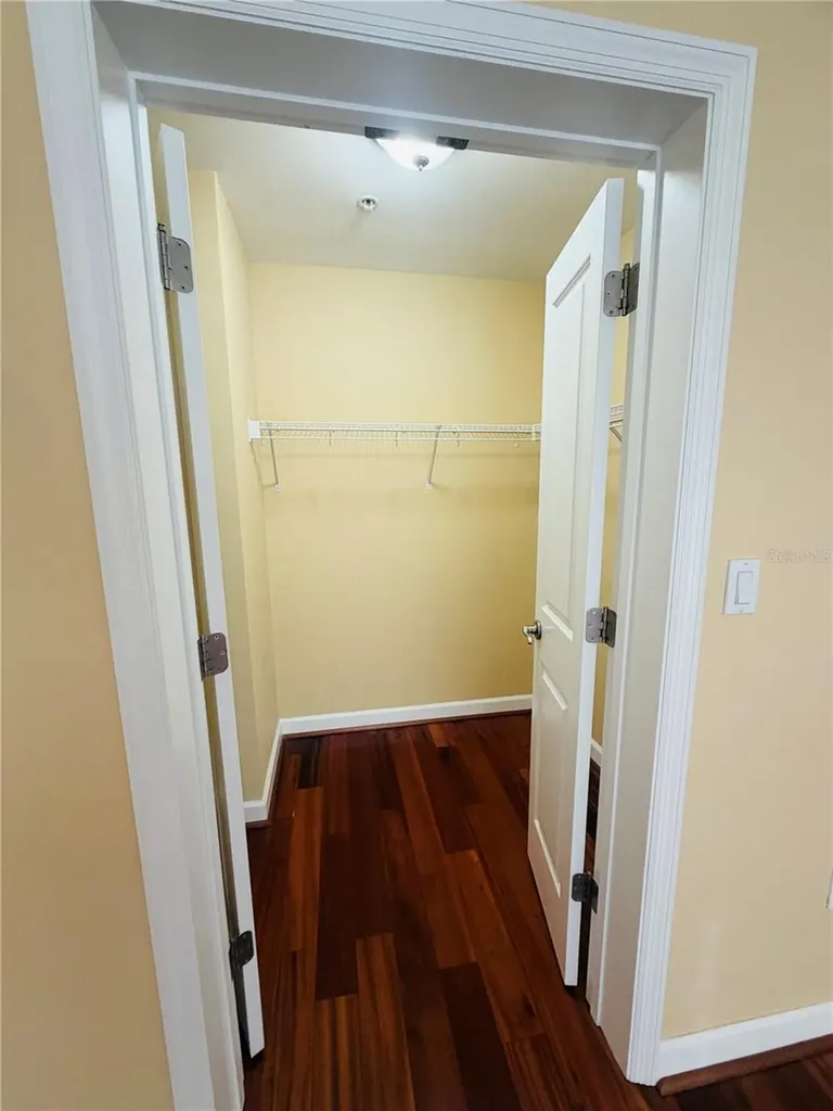 2305 Edgewater Drive Orlando FL 32804