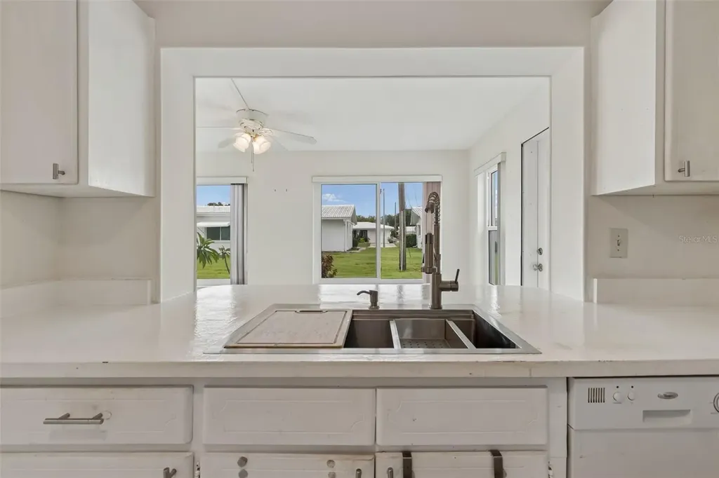14142 90th Avenue Seminole FL 33776