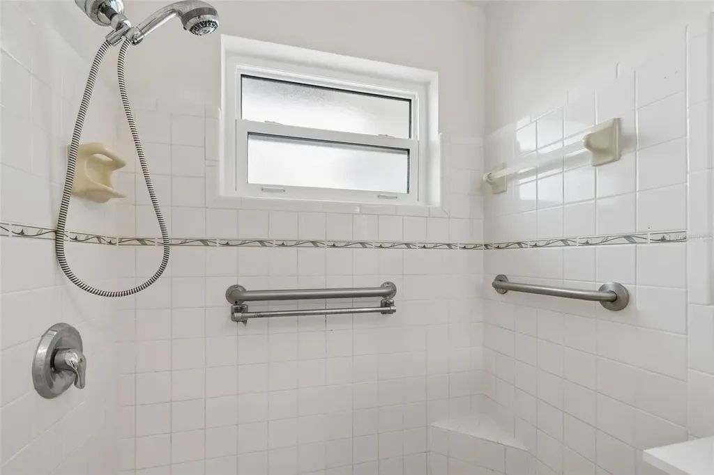 14142 90th Avenue Seminole FL 33776