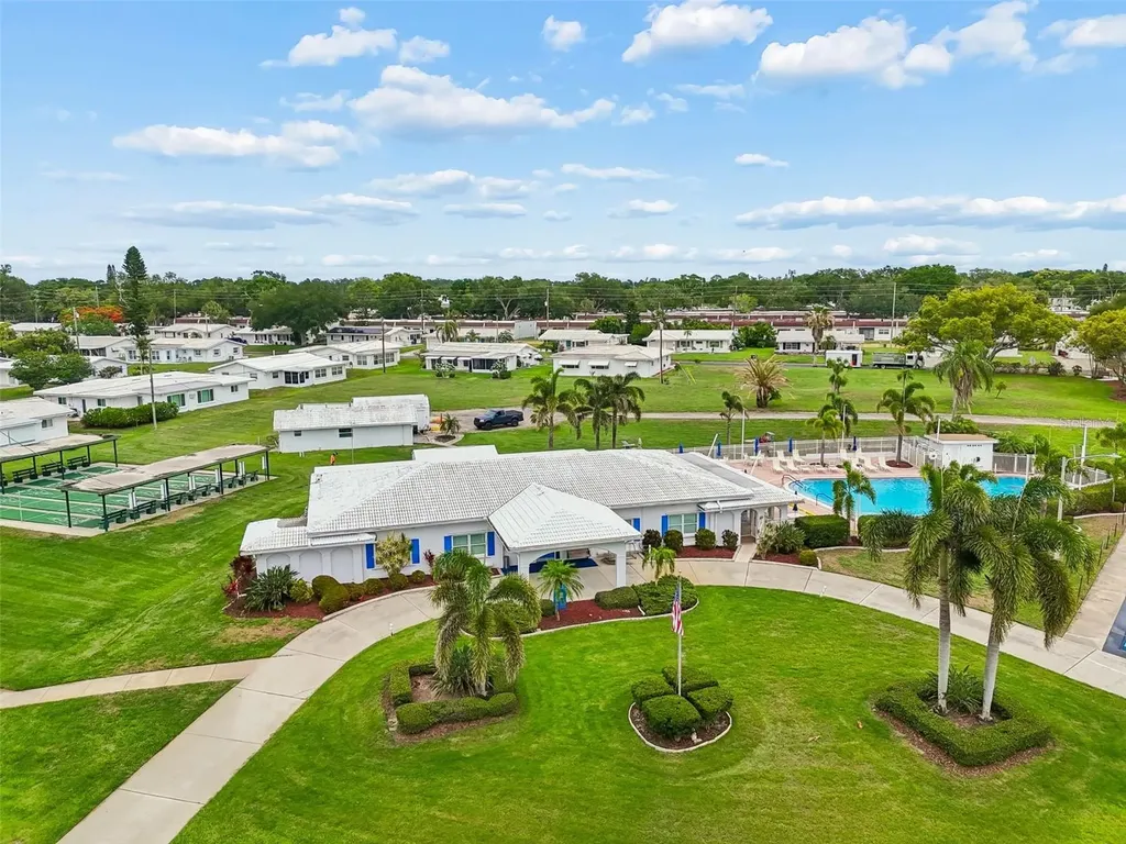 14142 90th Avenue Seminole FL 33776