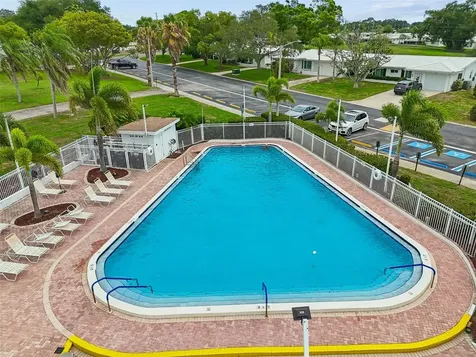 14142 90th Avenue Seminole FL 33776