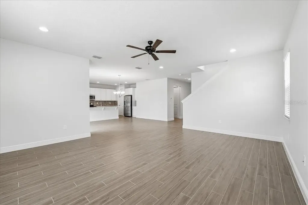 819 Lowood Court Orlando FL 32825