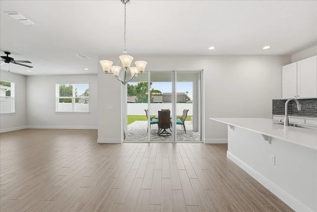 819 Lowood Court Orlando FL 32825