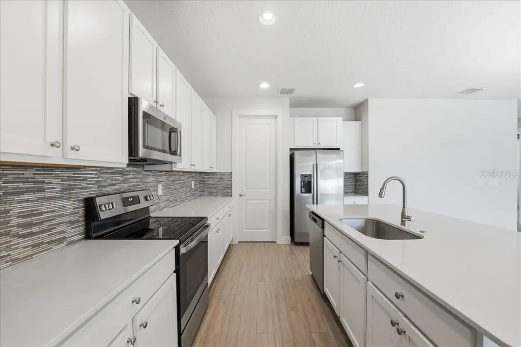 819 Lowood Court Orlando FL 32825