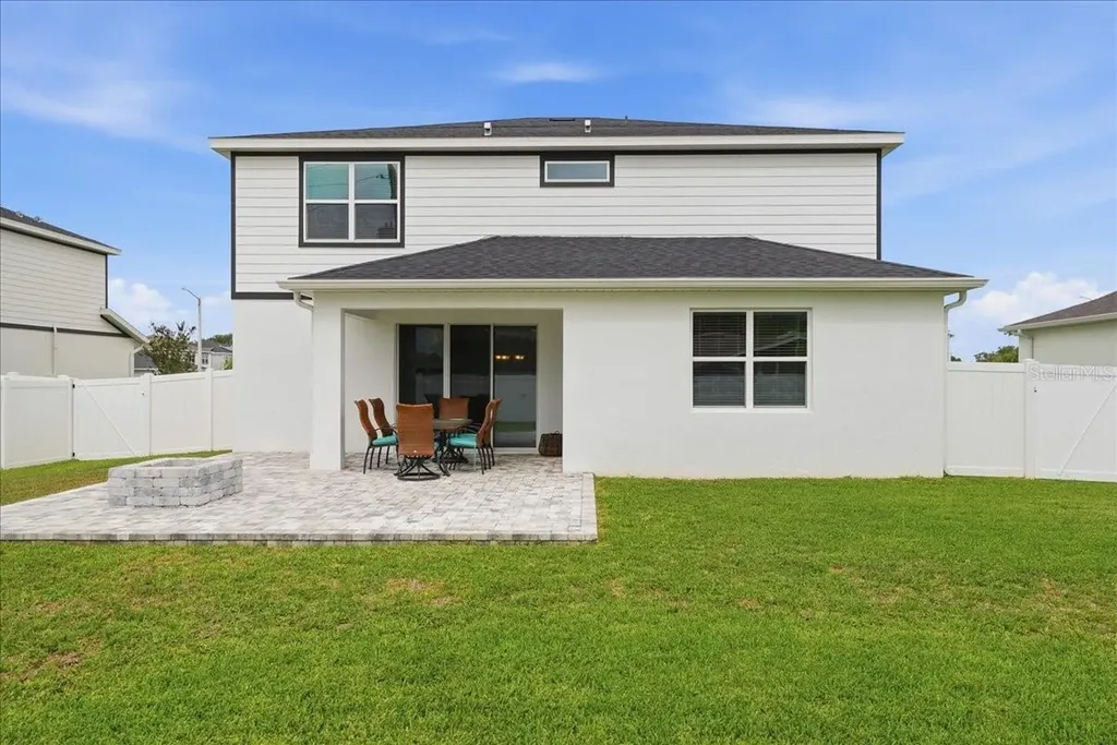 819 Lowood Court Orlando FL 32825