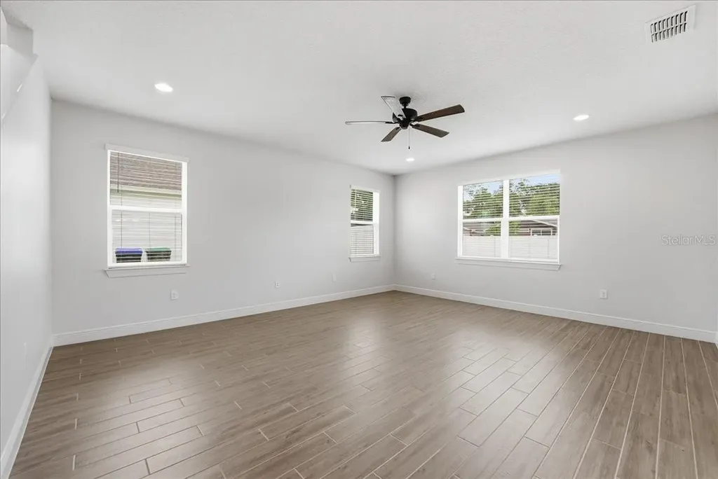 819 Lowood Court Orlando FL 32825