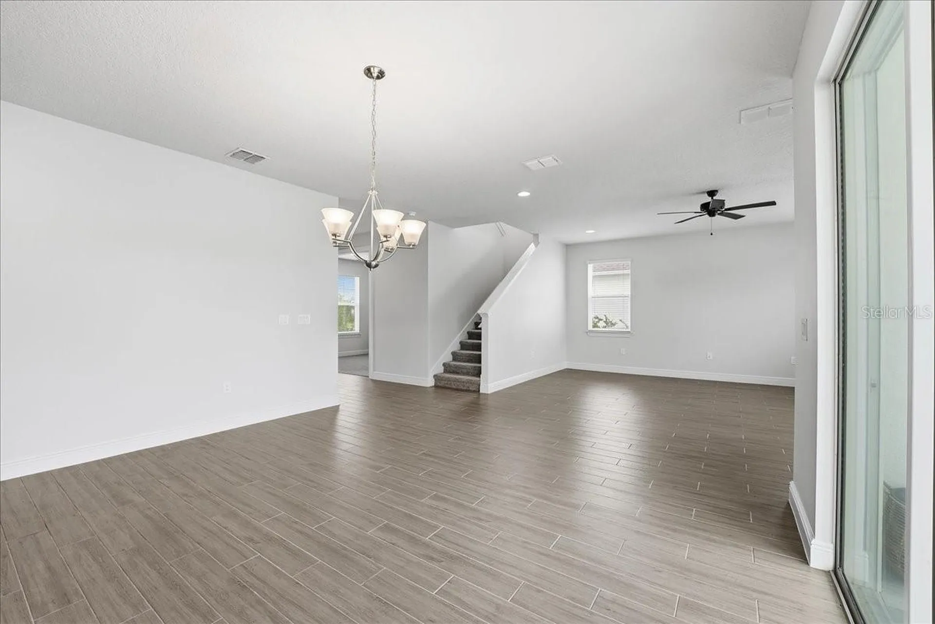 819 Lowood Court Orlando FL 32825