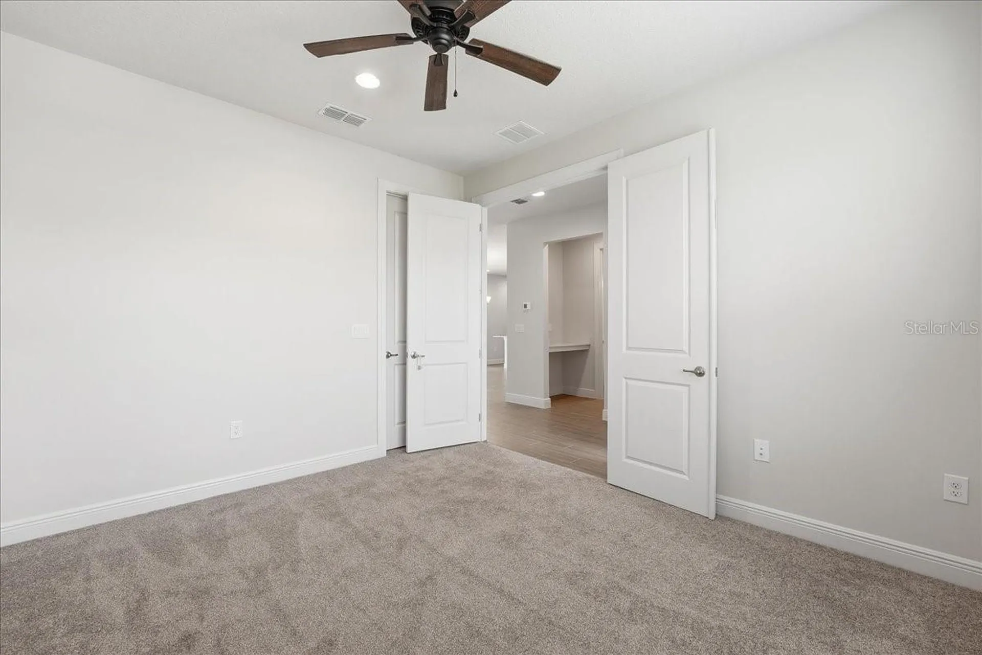 819 Lowood Court Orlando FL 32825