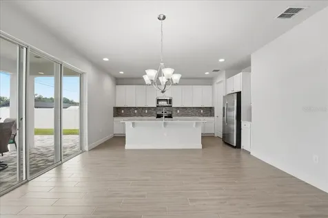 819 Lowood Court Orlando FL 32825