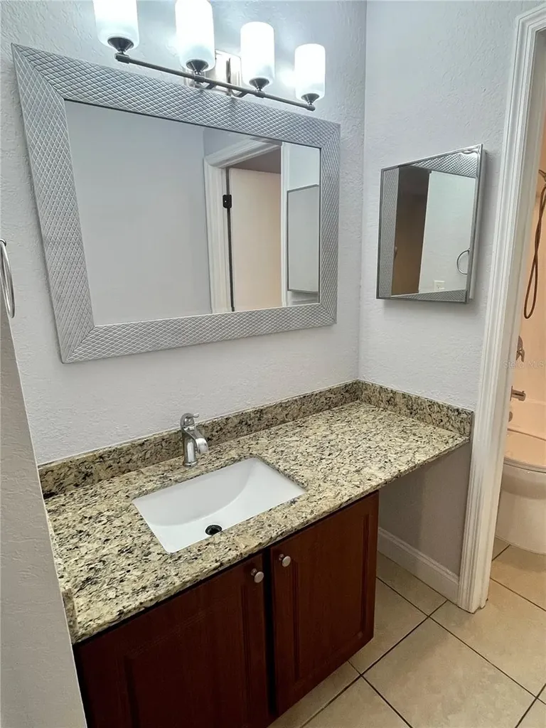 10263 Gandy Boulevard N St Petersburg FL 33702