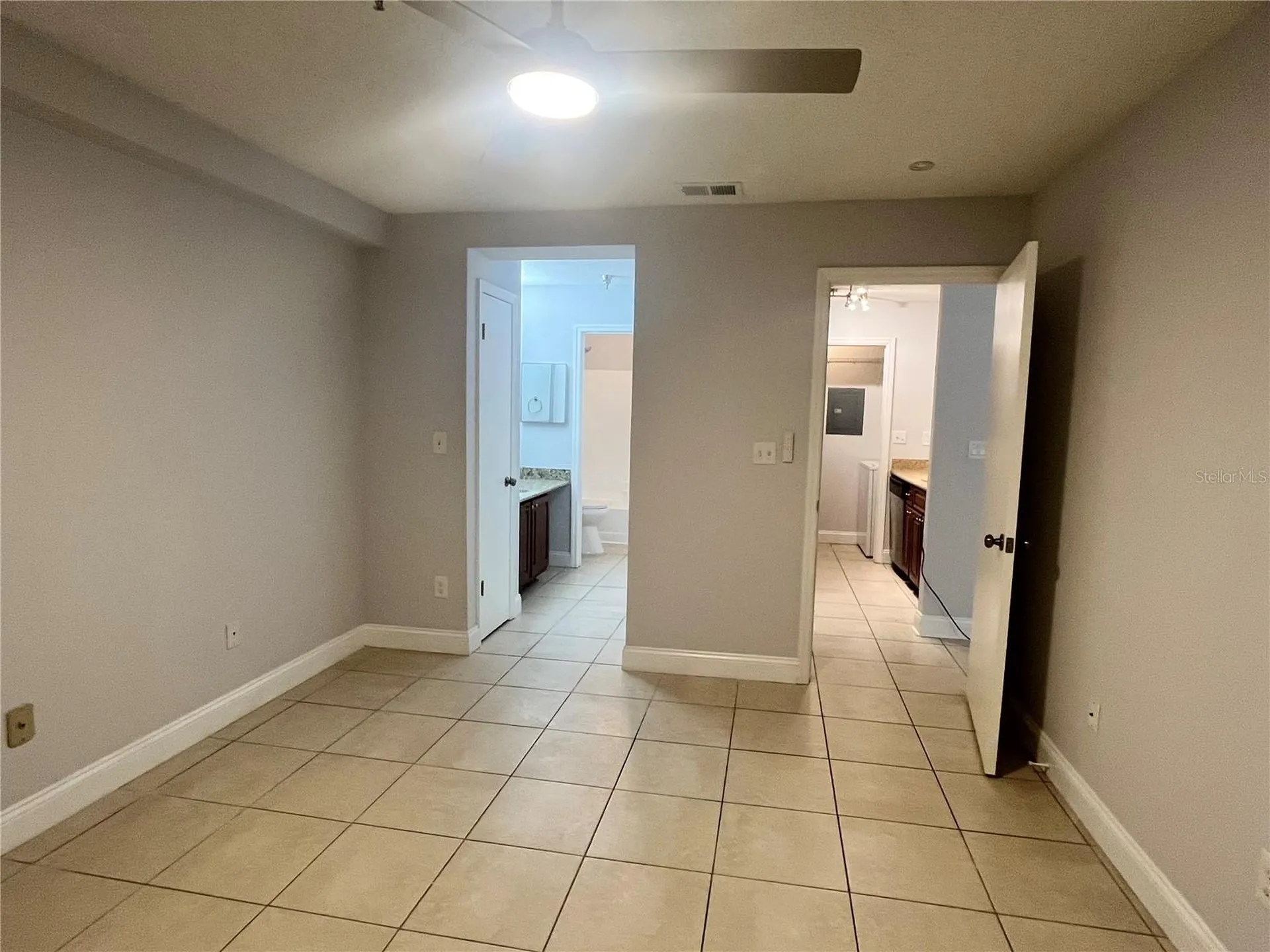 10263 Gandy Boulevard N St Petersburg FL 33702