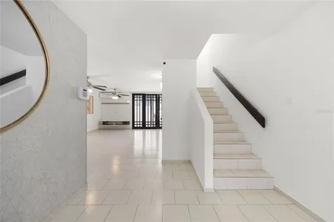6 Prado Alto Guaynabo PR 00966