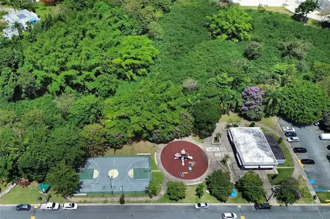6 Prado Alto Guaynabo PR 00966