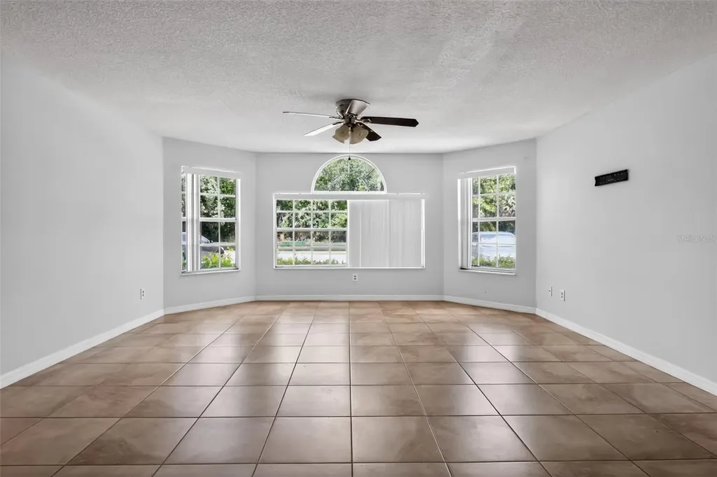 2016 Royal Bay Boulevard Kissimmee FL 34746