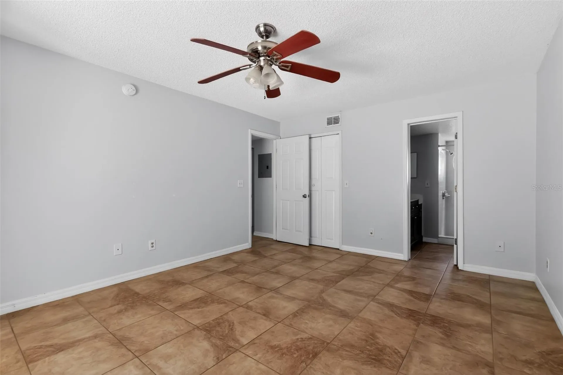 2016 Royal Bay Boulevard Kissimmee FL 34746