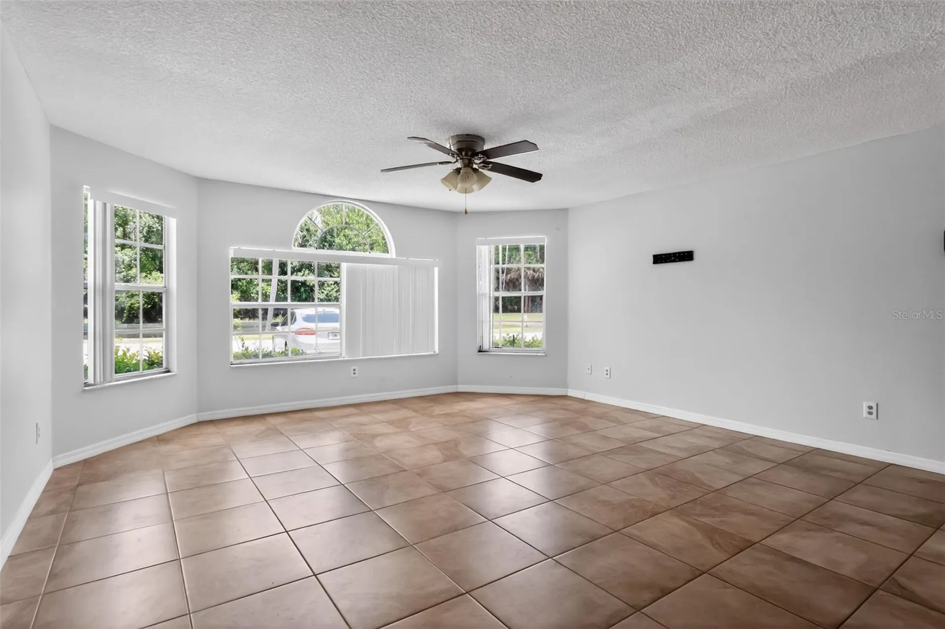 2016 Royal Bay Boulevard Kissimmee FL 34746