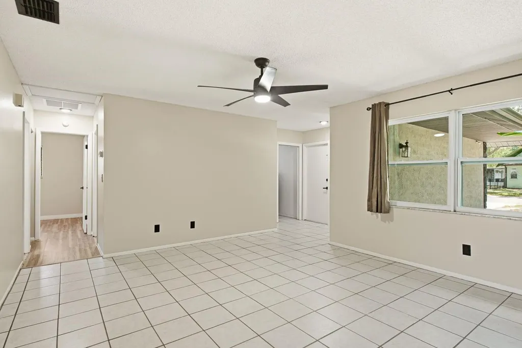 442 Evergreen Drive Oldsmar FL 34677