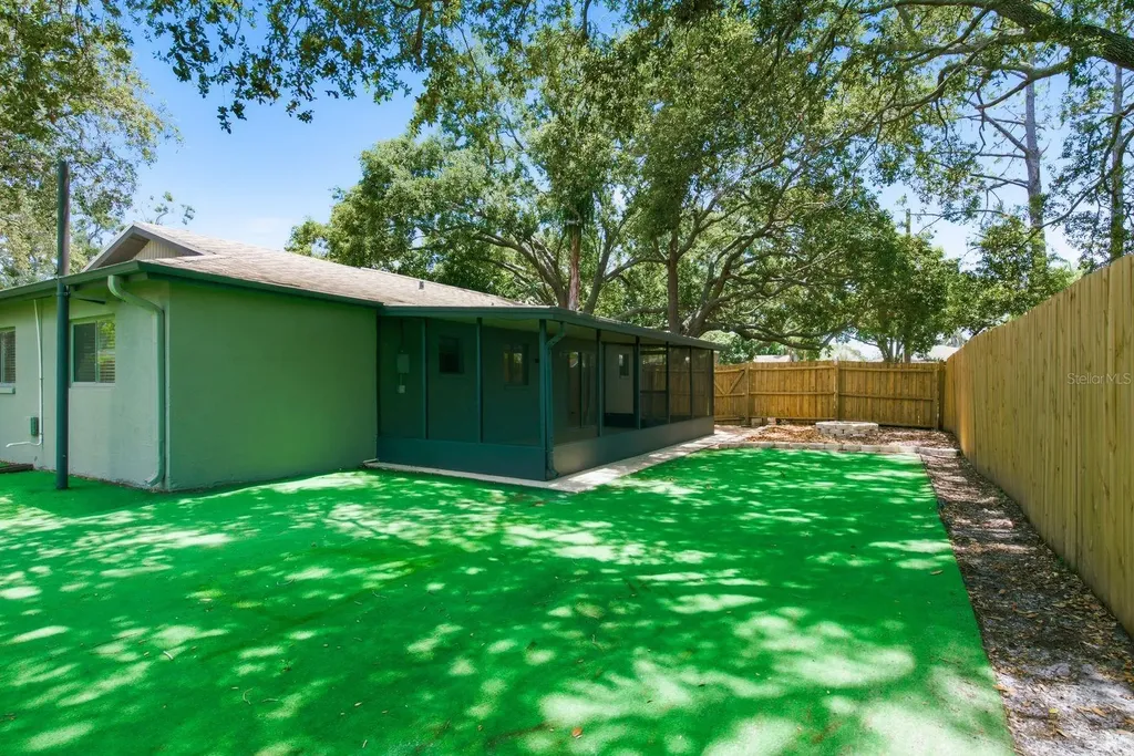 442 Evergreen Drive Oldsmar FL 34677