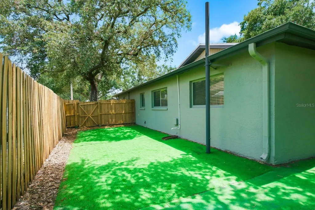 442 Evergreen Drive Oldsmar FL 34677