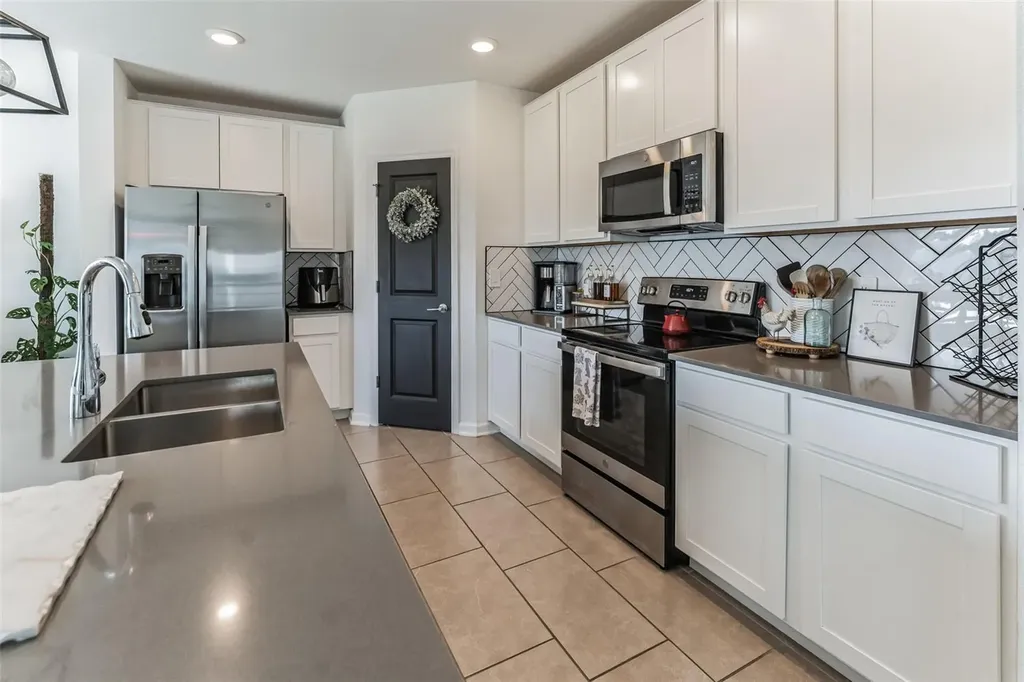 1143 James Paul Road Davenport FL 33837