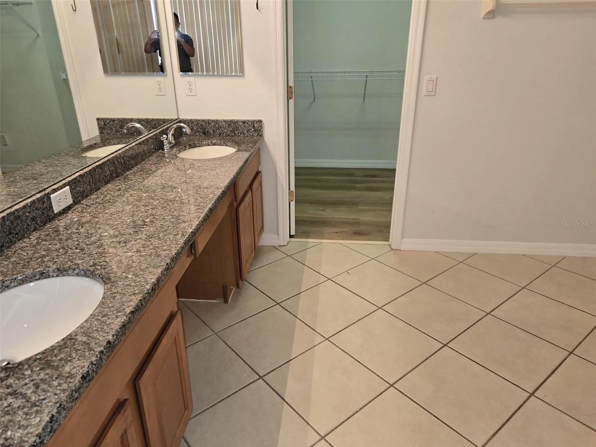 8423 Baywood Vista Drive Orlando FL 32810