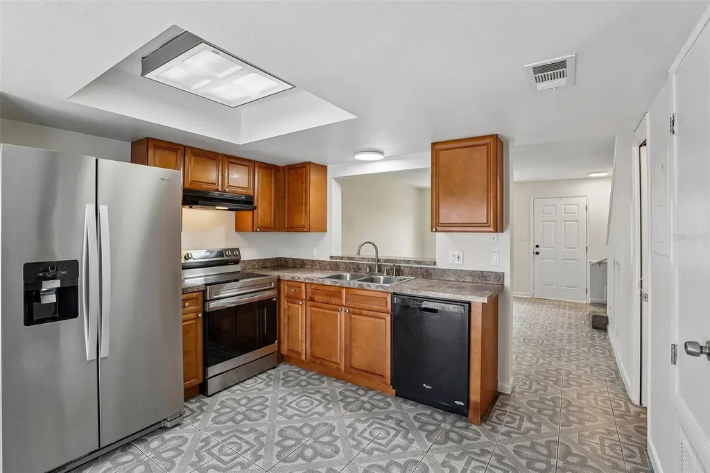 12057 Tift Circle Orlando FL 32826