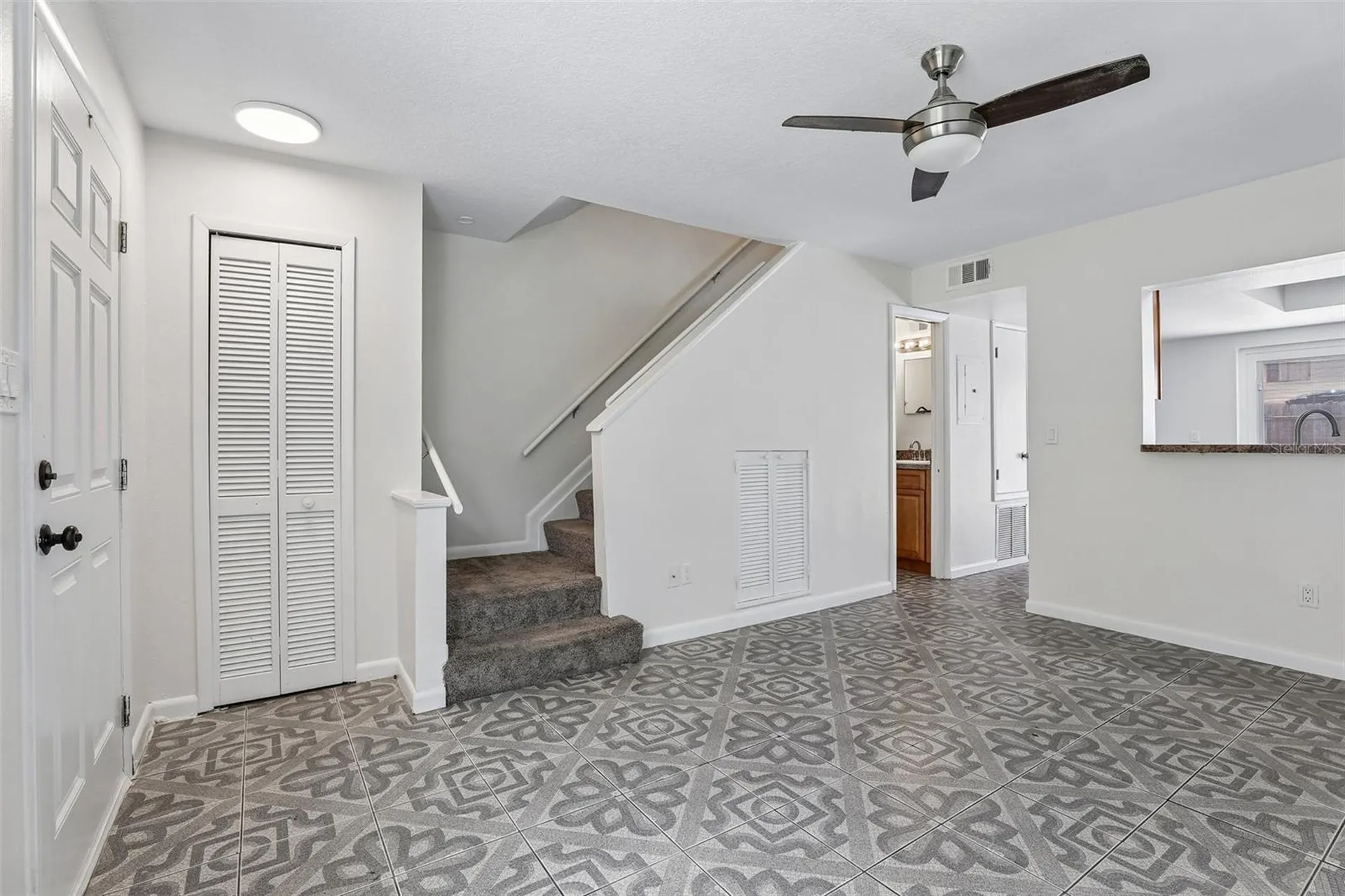 12057 Tift Circle Orlando FL 32826