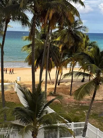 Isla Verde Ave. Cond. El Girasol Carolina PR 00979