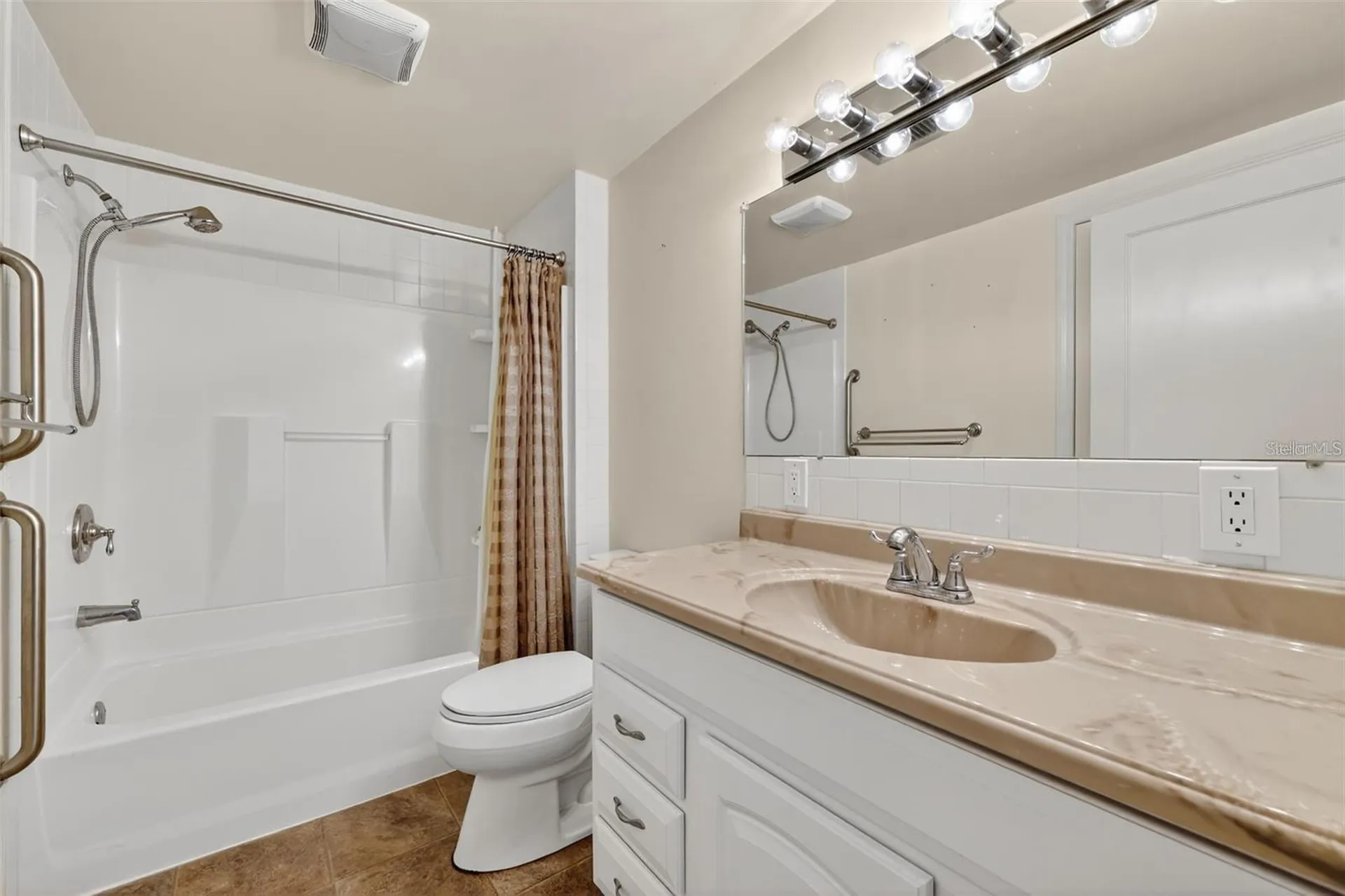 5806 N Cherokee Avenue Tampa FL 33604