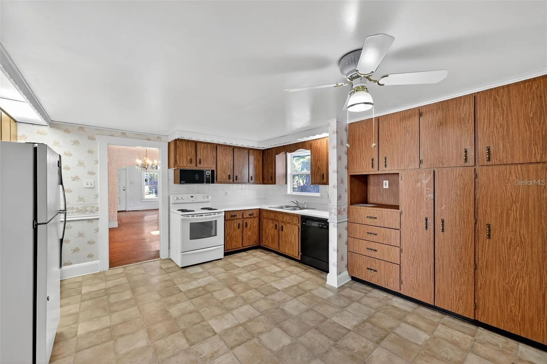 5806 N Cherokee Avenue Tampa FL 33604