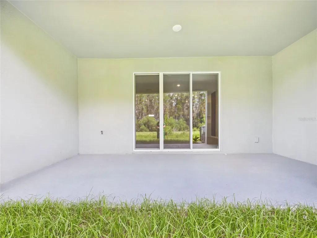 32519 Welling Blade Loop Wesley Chapel FL 33545