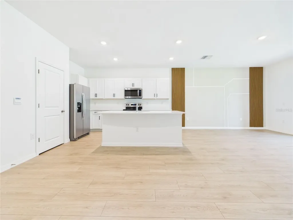 32519 Welling Blade Loop Wesley Chapel FL 33545