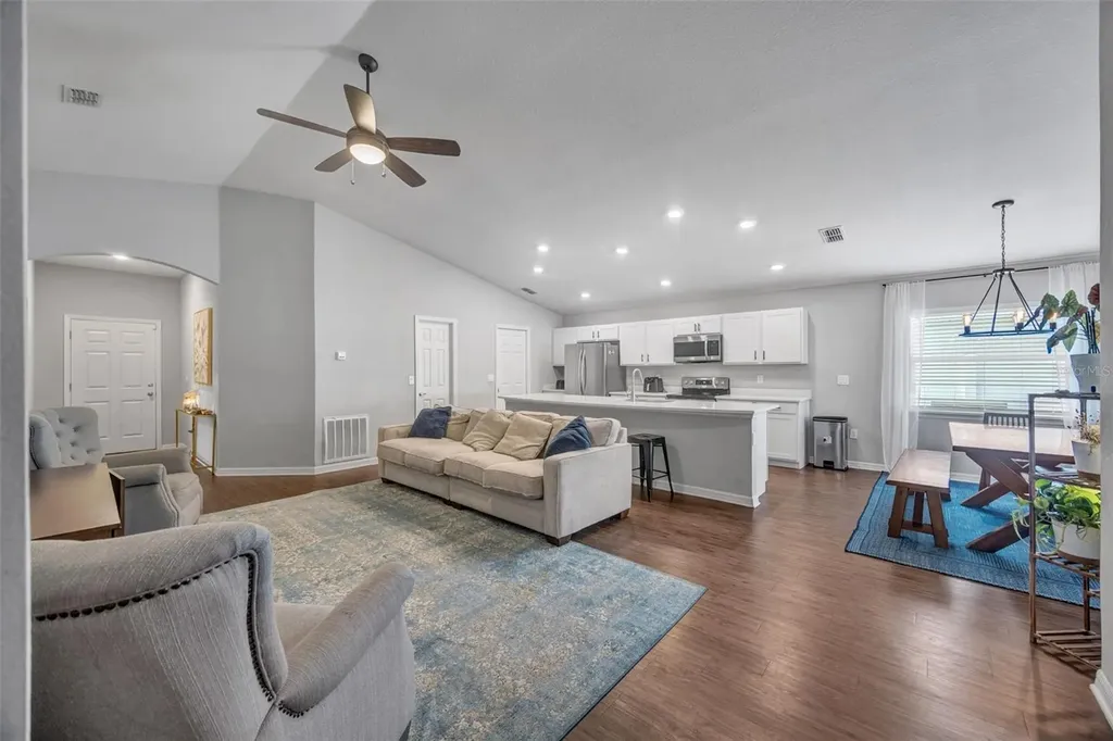 6969 Abbywood Lane Zephyrhills FL 33541