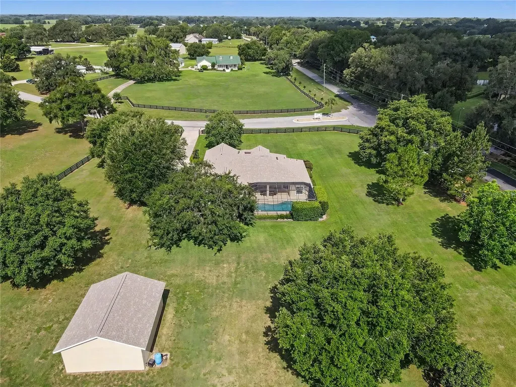 12913 County Road 104b Oxford FL 34484