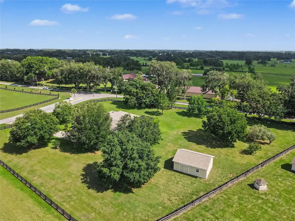 12913 County Road 104b Oxford FL 34484