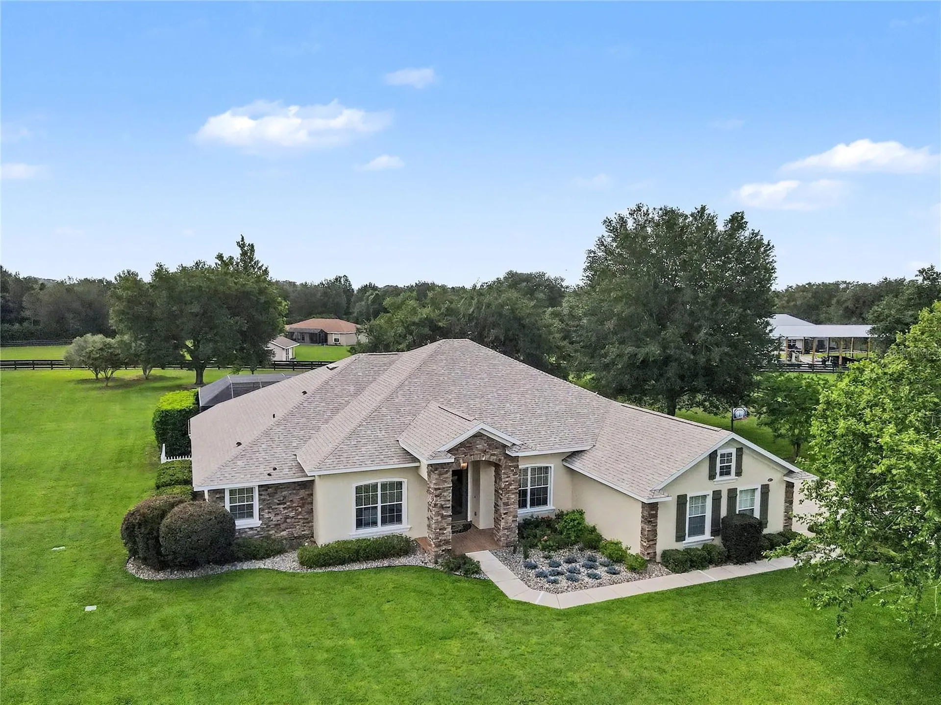 12913 County Road 104b Oxford FL 34484