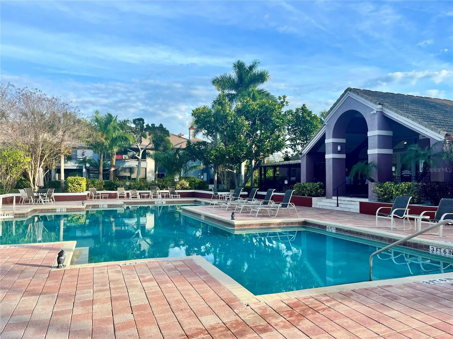 10263 Gandy Boulevard N St Petersburg FL 33702