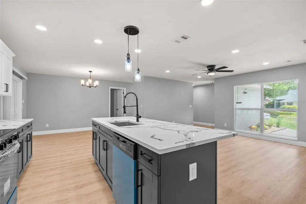 1727 Tallowtree Circle Valrico FL 33594