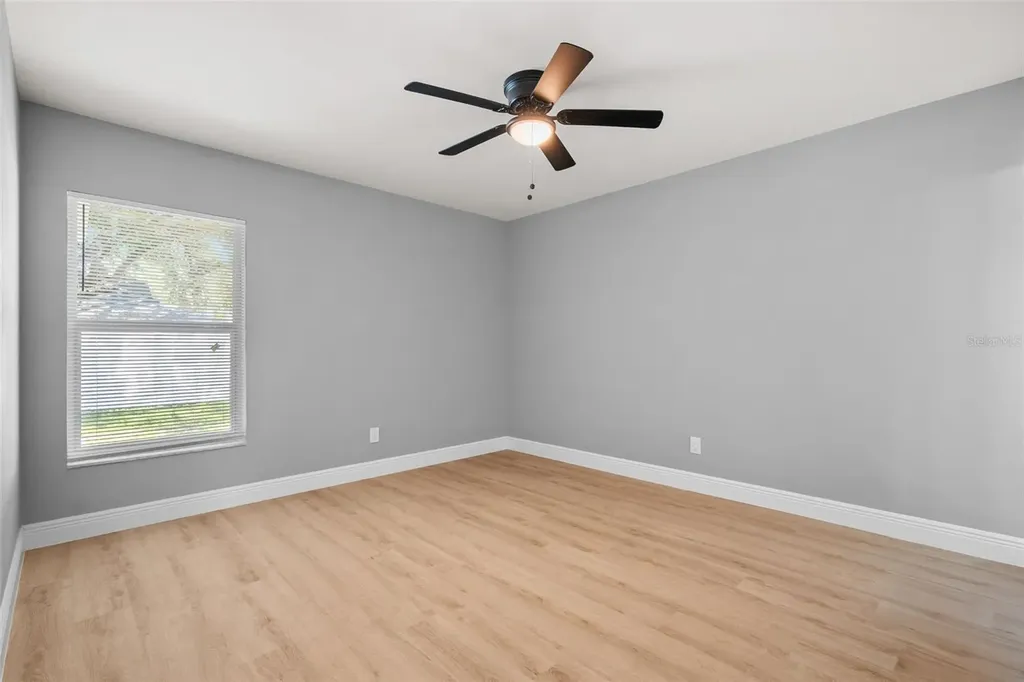 1727 Tallowtree Circle Valrico FL 33594