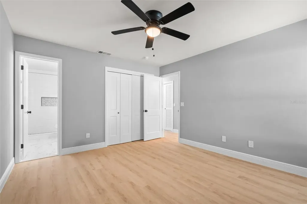 1727 Tallowtree Circle Valrico FL 33594
