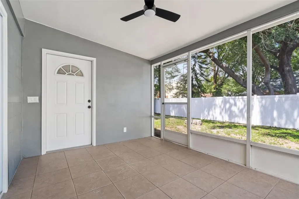 1727 Tallowtree Circle Valrico FL 33594