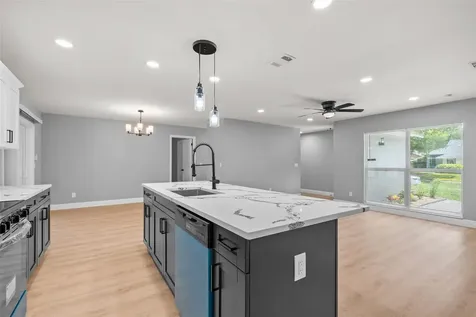 1727 Tallowtree Circle Valrico FL 33594
