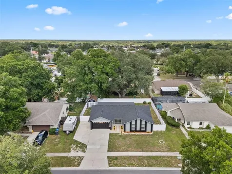 1727 Tallowtree Circle Valrico FL 33594