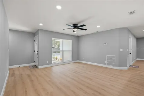 1727 Tallowtree Circle Valrico FL 33594