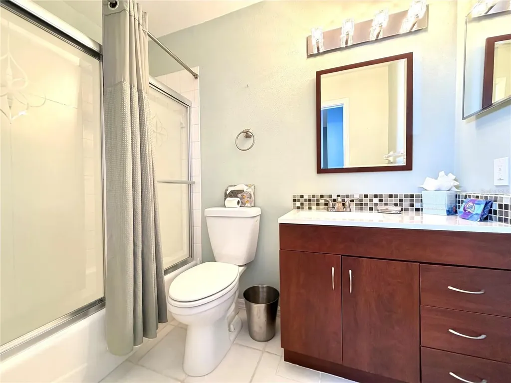5813 Merion Way Sarasota FL 34243