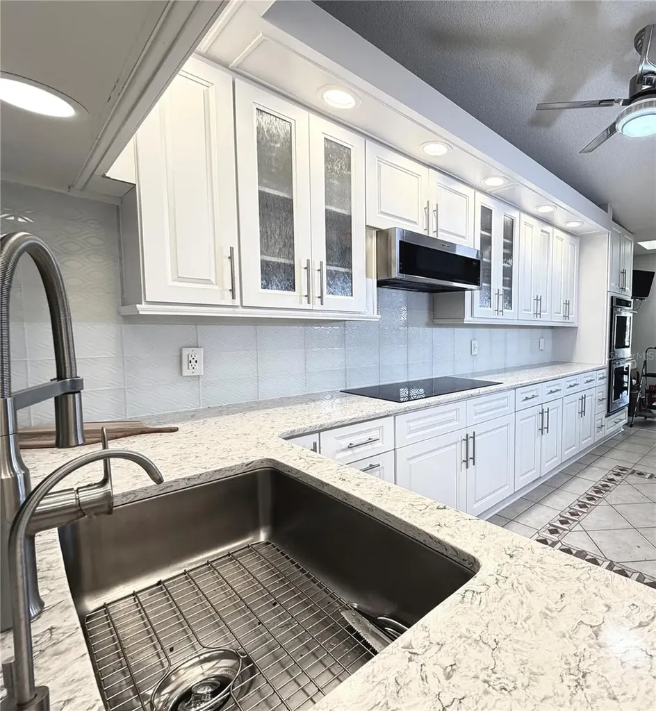 5813 Merion Way Sarasota FL 34243